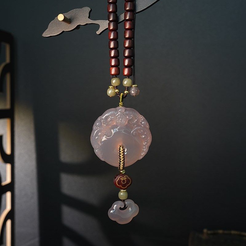 2024新款g高级感三羊开泰貔貅平安扣紫玉髓汽车挂件如意锁车内挂