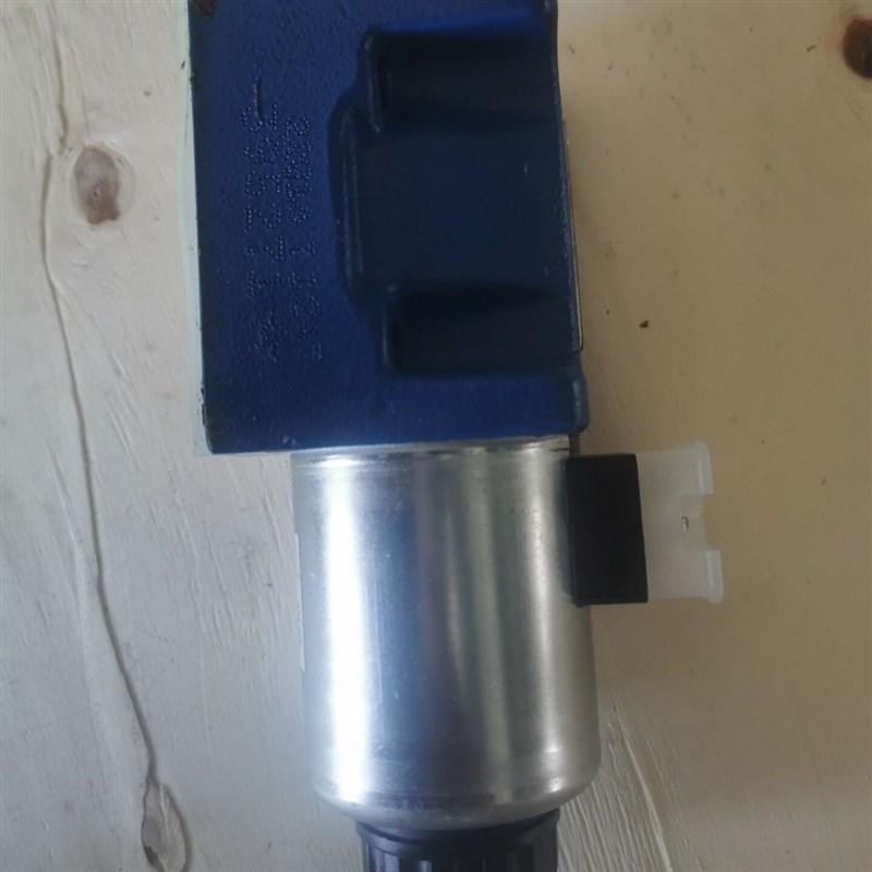 R901278761 4WE10E5X/EG24N9KM4/M方向阀液压电磁换向阀