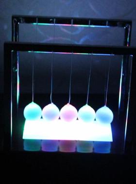 发光牛顿摆球撞球碰碰球 创意家居桌面装饰品礼品摆件新奇特礼品