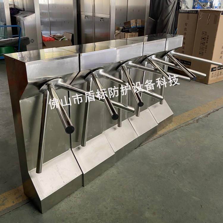 超市单向出入口导向门进 不锈钢三辊闸 医院入口三棍转闸三叉转匝