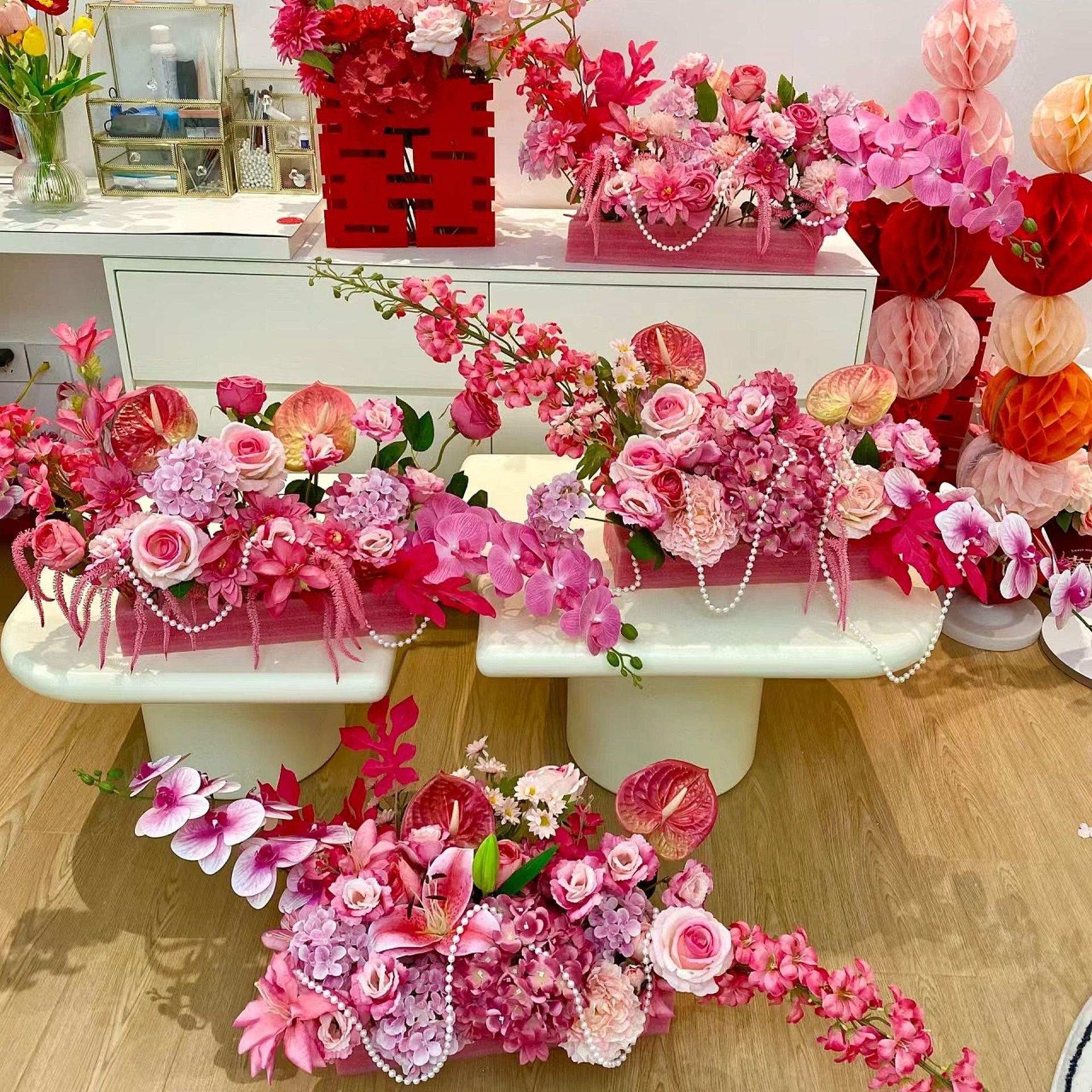 婚房摆件仿真花婚庆红色新房客厅装饰花婚礼布置结婚插花抱抱桶