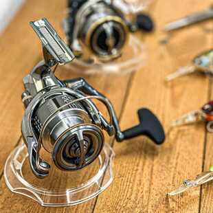 路亚纺车轮渔轮鱼轮路亚轮钓鱼架子展示柜收纳摆放展示架