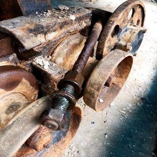 柳林涨紧丝杠丝杠螺母紧固件五金机电收割机旋耕机履带导向轮配件