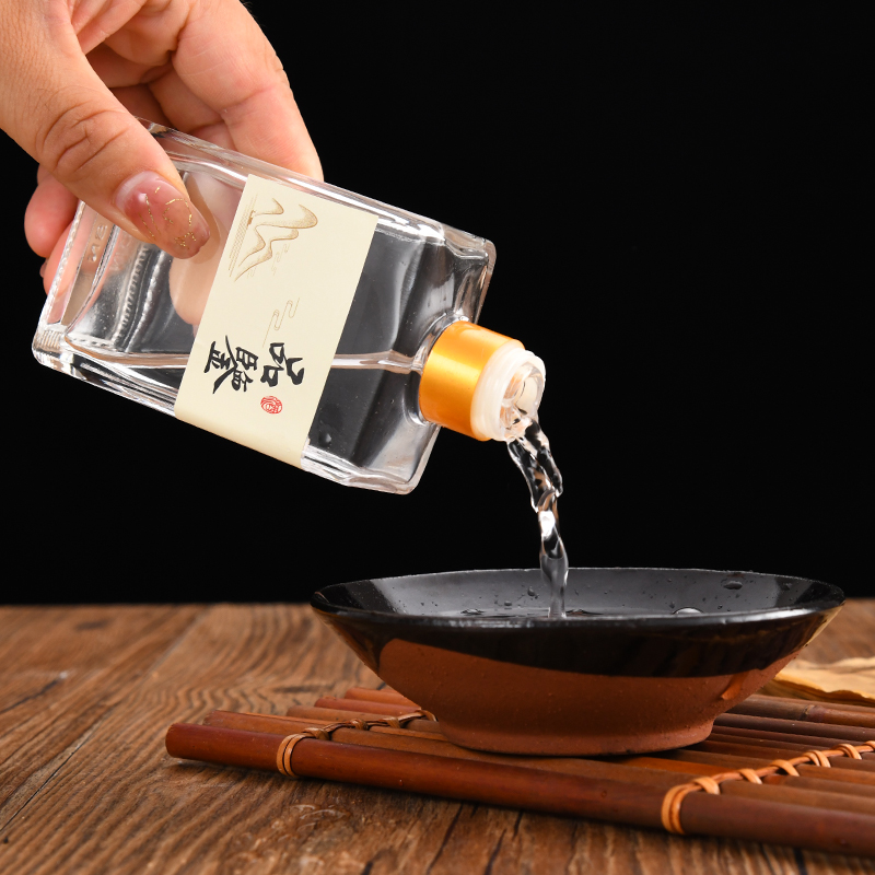 二两小酒瓶子创意定制100ml分装玻B璃酒瓶空瓶品鉴125ml试喝小酒