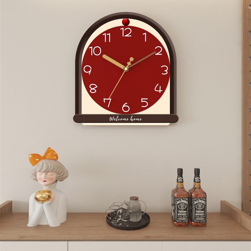 现代简约家用钟表创m意艺术摇摆钟客厅挂钟新款时钟挂墙静音石英