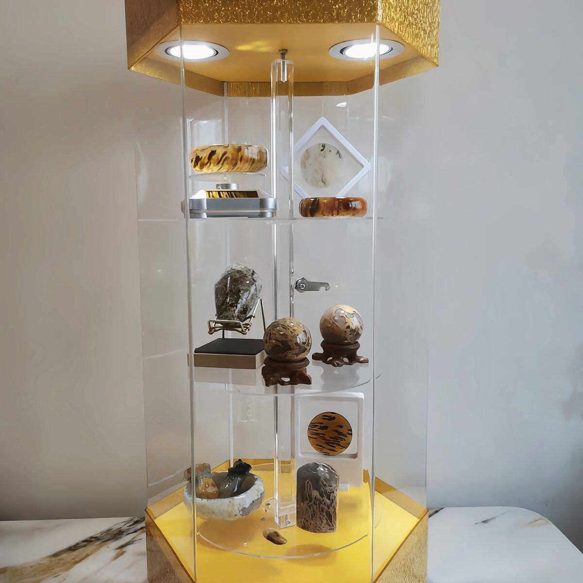 亚克力展示架化妆品样品货架带灯光台式亚克力旋转展示柜透明防尘