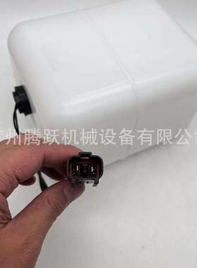 挖掘机装载机配件PC200-7/8 副水箱 20Y-06-15240/203-03-61640
