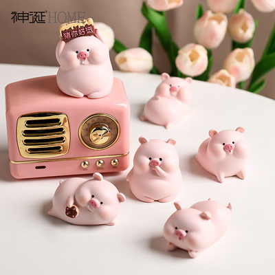 猪你好运可爱猪猪桌面摆件减压治愈小F物件创意办公室工位房间装