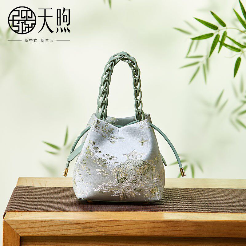 送妈妈生日礼物母亲节q实用温馨给婆婆丈母娘中年长辈老师非遗礼