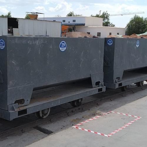 原厂供应矿用物料箱 使用时间长 单轨吊物料箱 9吨自卸式物料箱