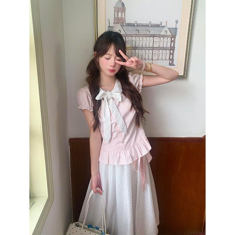 奶系少女风粉色蝴蝶结上