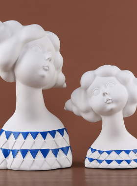 北欧创意女孩辛格瑞娜树脂摆件家居客厅儿童N房电视柜样板间装饰