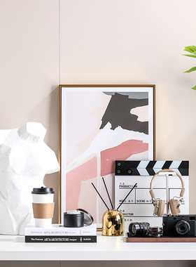 样板间定制家居女孩房卧室飘v窗书桌书房书柜软装饰品套餐摆件耳