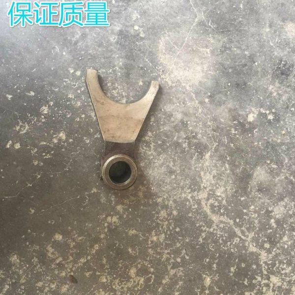 机床配件 青岛机床厂Y38-1滚齿机传动箱拨叉(长的）,五金/工具,蜗轮,淘宝优惠券,粉丝福利购,淘宝优惠卷