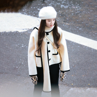 【卢昱晓同款】GUO JINGYI25秋冬高级感优雅羊毛黑边围巾大衣女