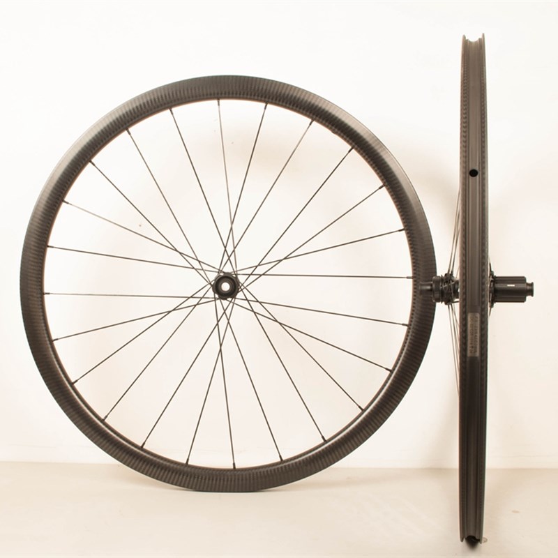 轱辘哥公路碟刹真空轮组 r后偏心设定 dt240 exp花鼓 直头扁辐条