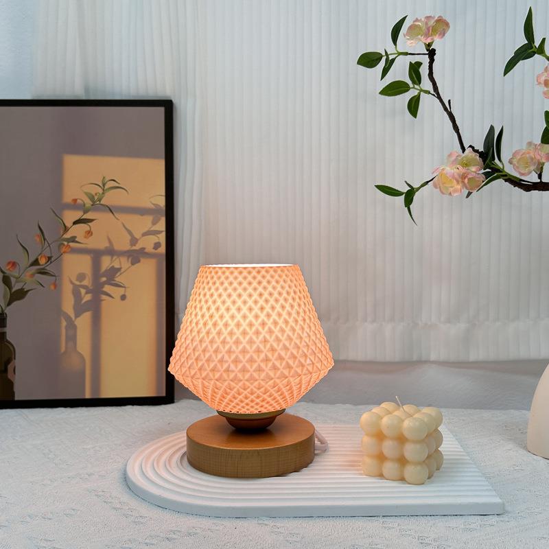 北欧现代复古实木玻璃装饰台灯书房卧室床头夜灯创意氛围灯摆件