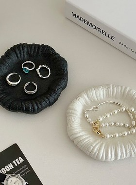 北欧轻奢不规则首饰展示盘陶瓷装饰摆件香薰M玄关收纳托盘拍照道