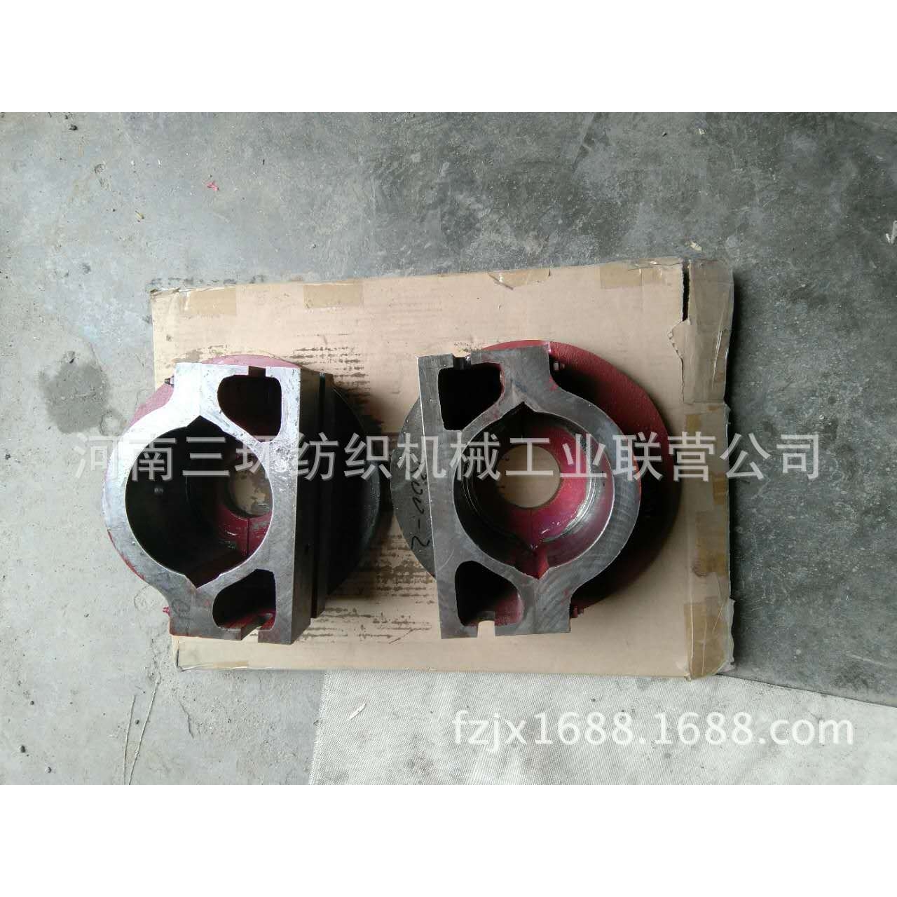 JWF1206-7300-2  第三刺辊右轴承座结合件