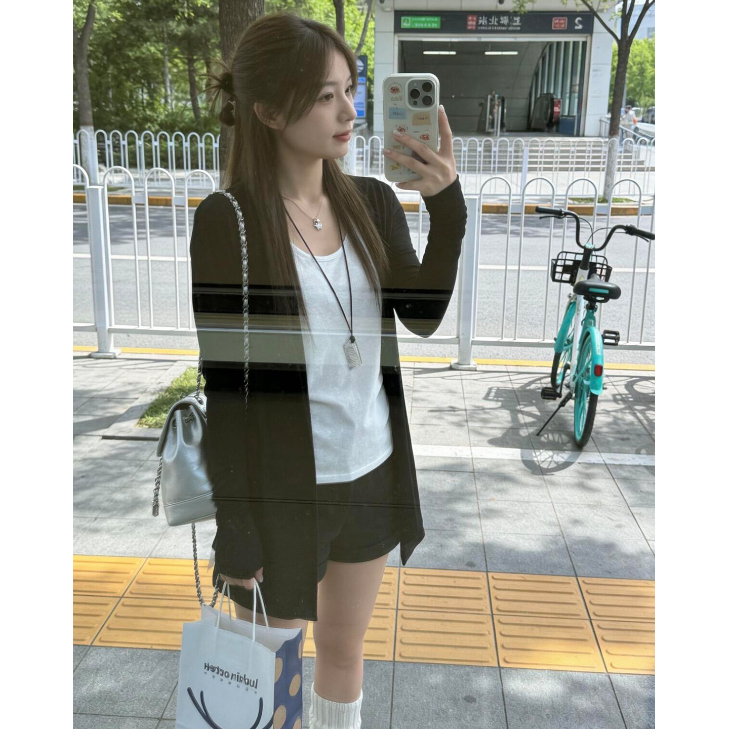 春季穿搭慵懒风黑色针织开衫外套女春秋2026新款内搭背心两件套装