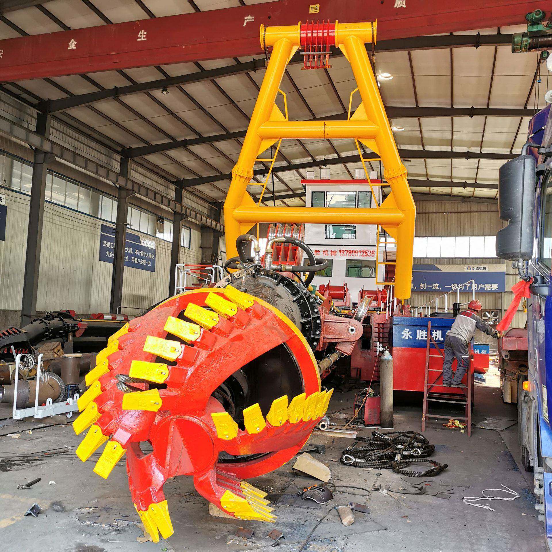 绞吸式清淤船机械设备湖北洪湖3500立方/小时流量绞吸式挖泥船