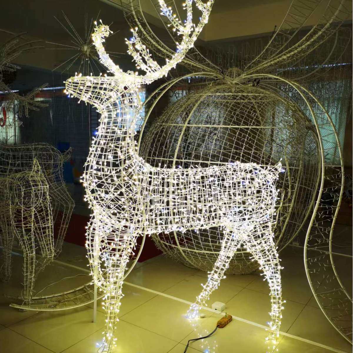 3d立体动物造型灯led梅花鹿麋鹿小鹿铁架装饰灯景观灯LED彩灯幻彩