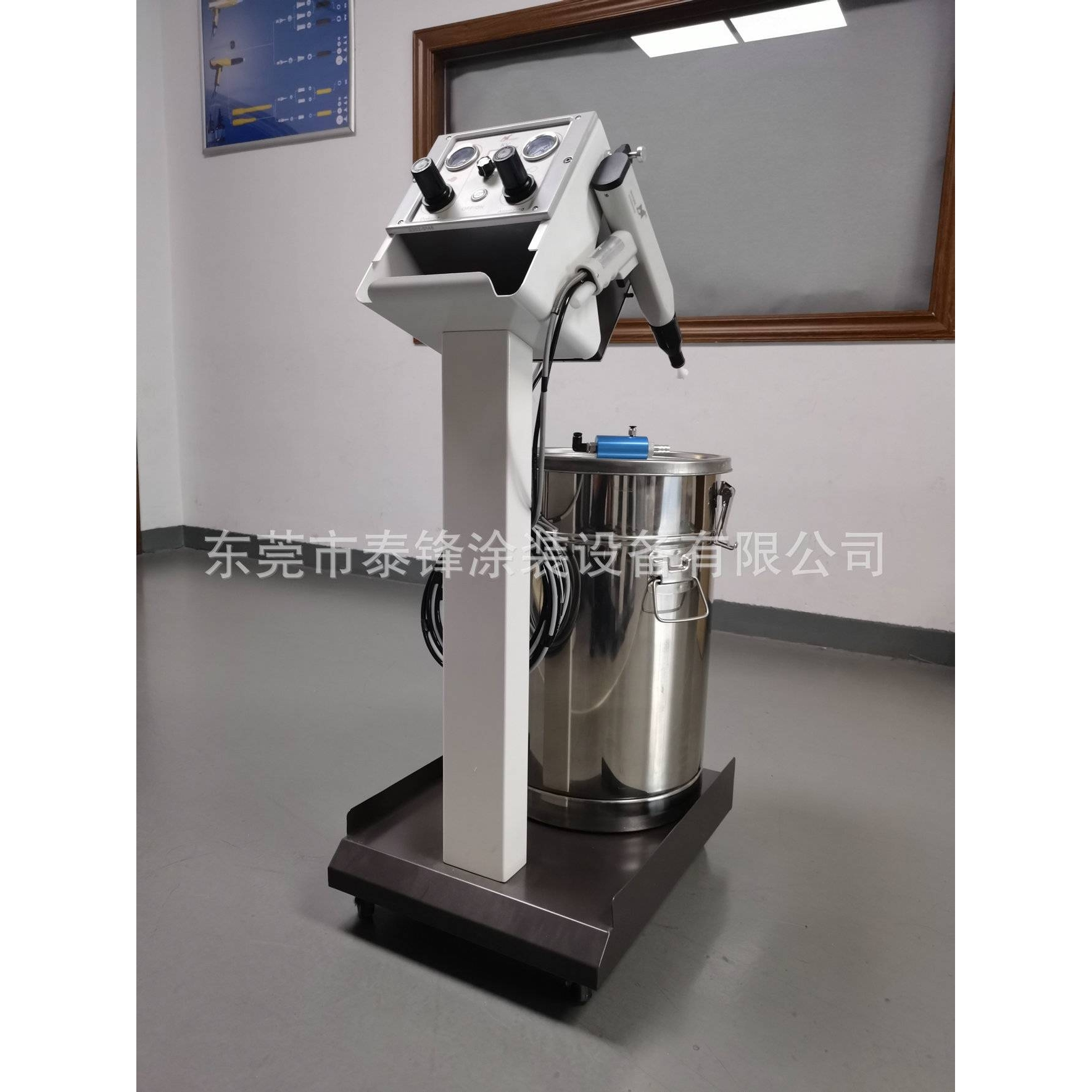 经济实惠型静电手喷枪操作简便维护方便的粉末静电喷涂机涂装机
