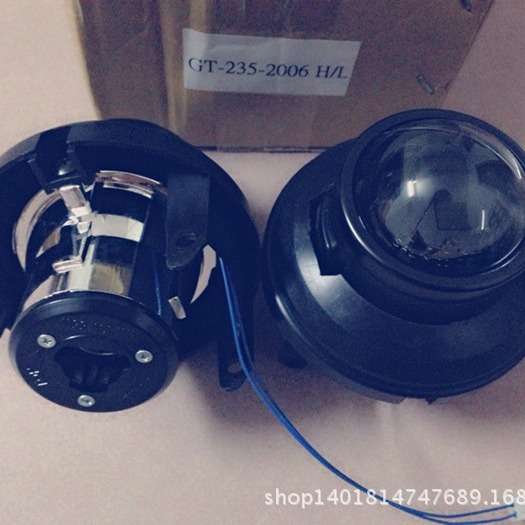 科鲁兹雾灯总成Cruze fog lamps Before the cruze pole lamp
