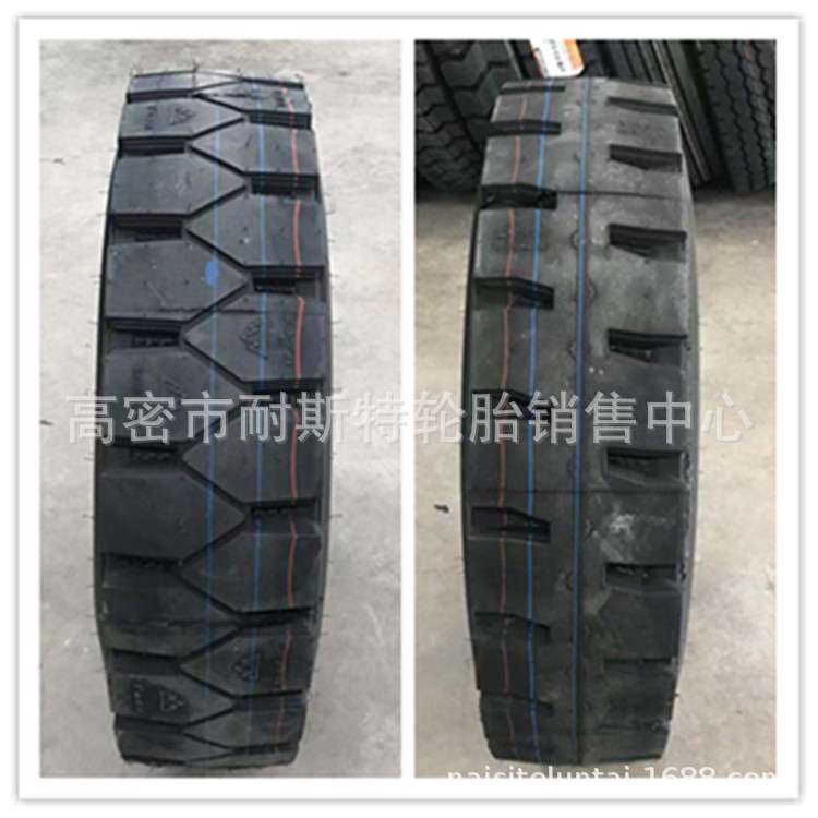 现货供应 1100R20卡车矿山胎 1200R20直角大块花纹矿山轮胎