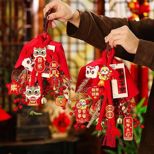 春节挂件装饰品新年门挂红果2025蛇年发财果喜庆福字挂饰过年布置