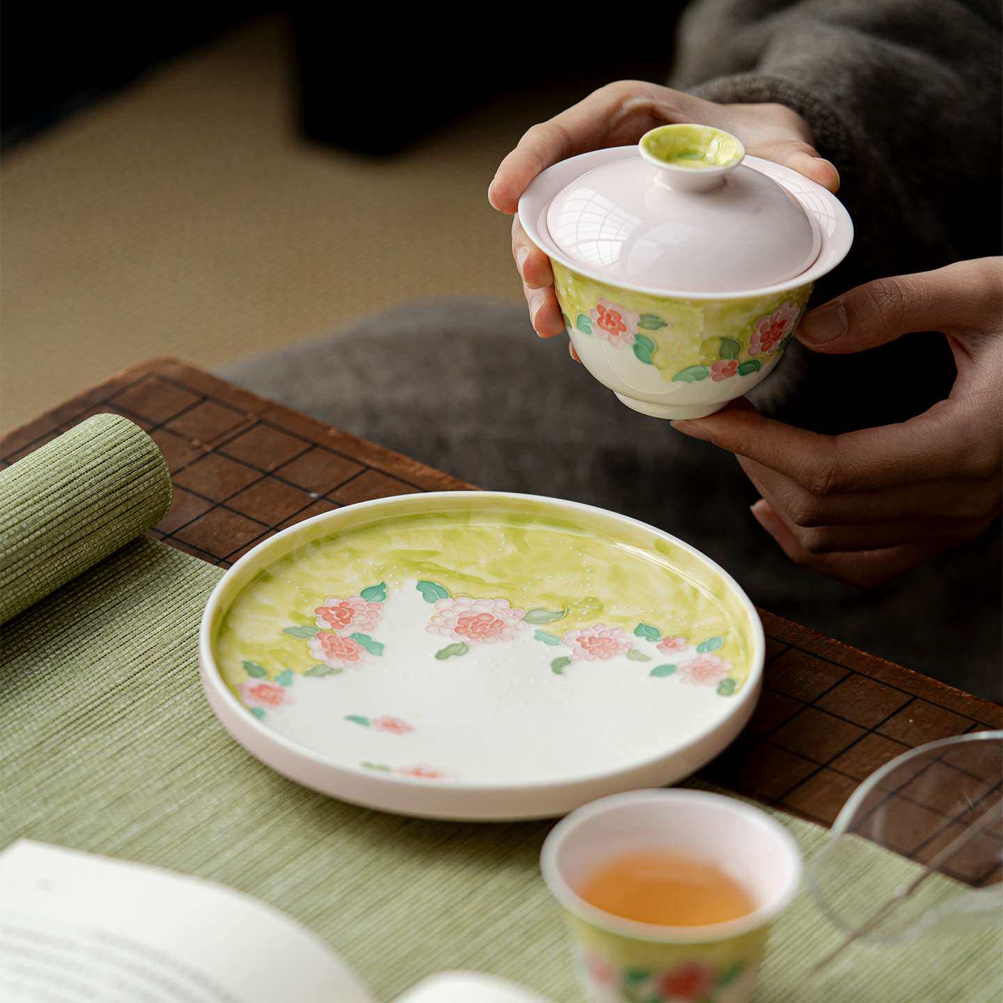 唐宋有田烧手绘山茶花家用陶瓷壶承茶道配件干泡盘茶点盘瓷盘摆件