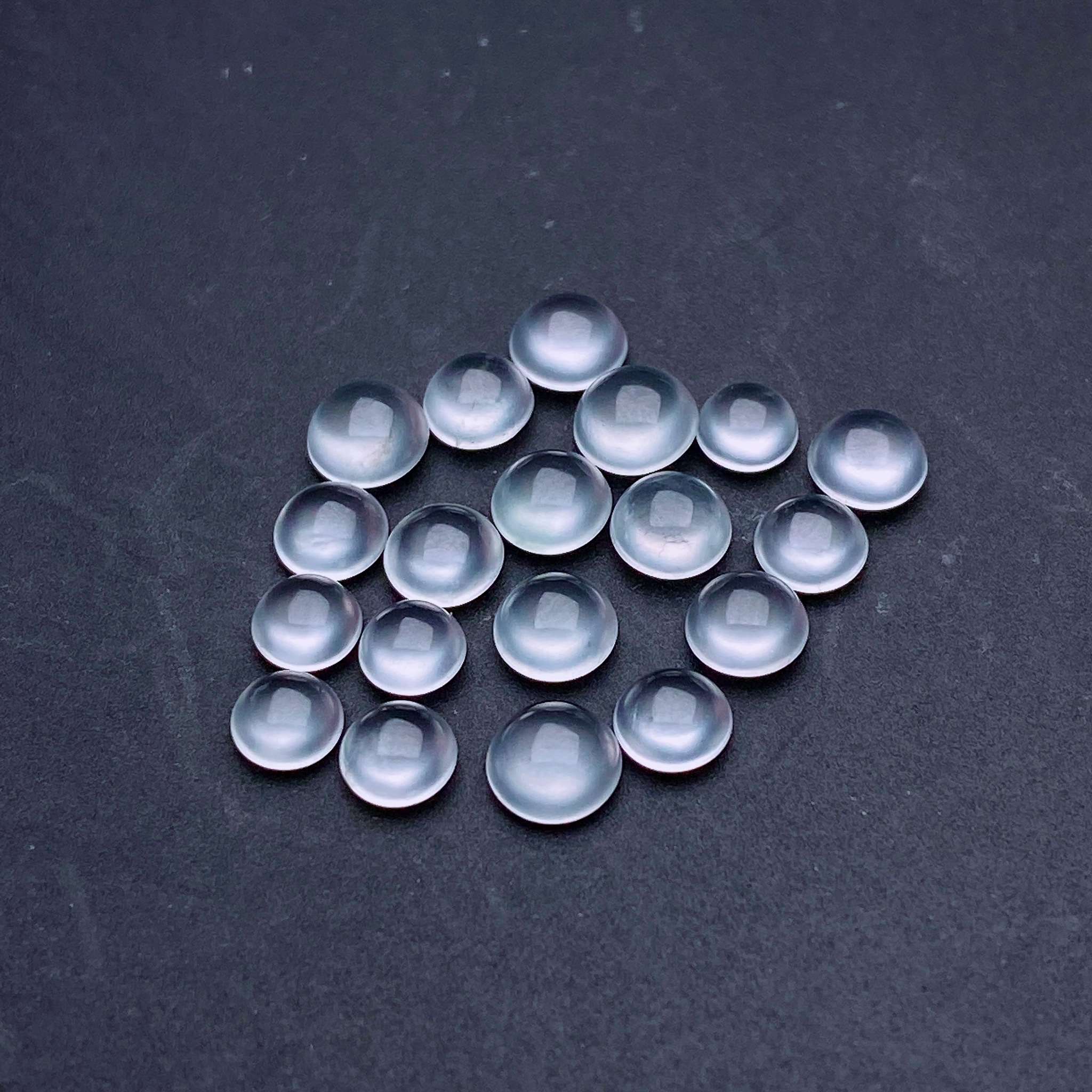 缅甸天然翡翠a货高冰种小蛋面一手裸石fxj尺寸:4.5-2.9mm