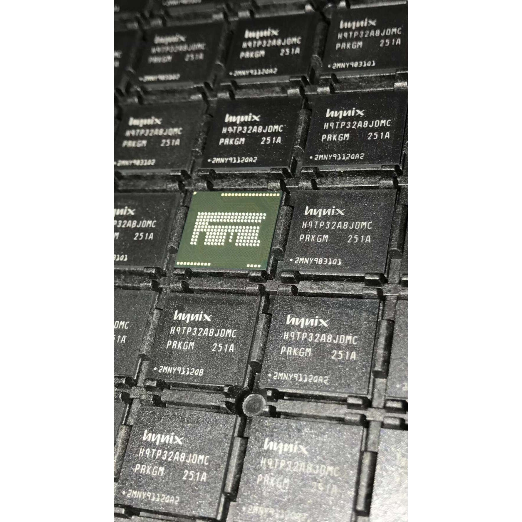 电子元器件【H9TP32A8JDMCPR-KGM】价格咨询为准H9TP32A8J