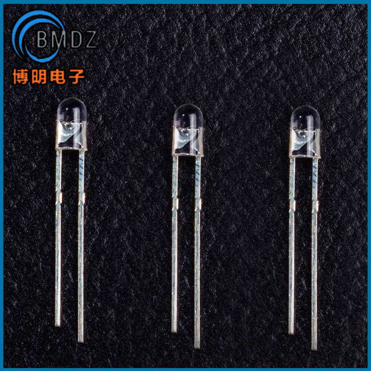 发光二极管1X3X4红发红短脚 134方形红发红高亮指示灯珠直插式led