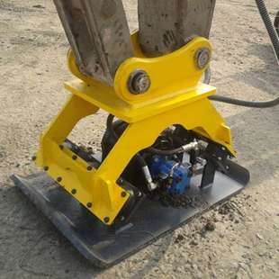 挖机平板夯实机 液压振动夯平板打夯器 地基基础液压震动夯实器