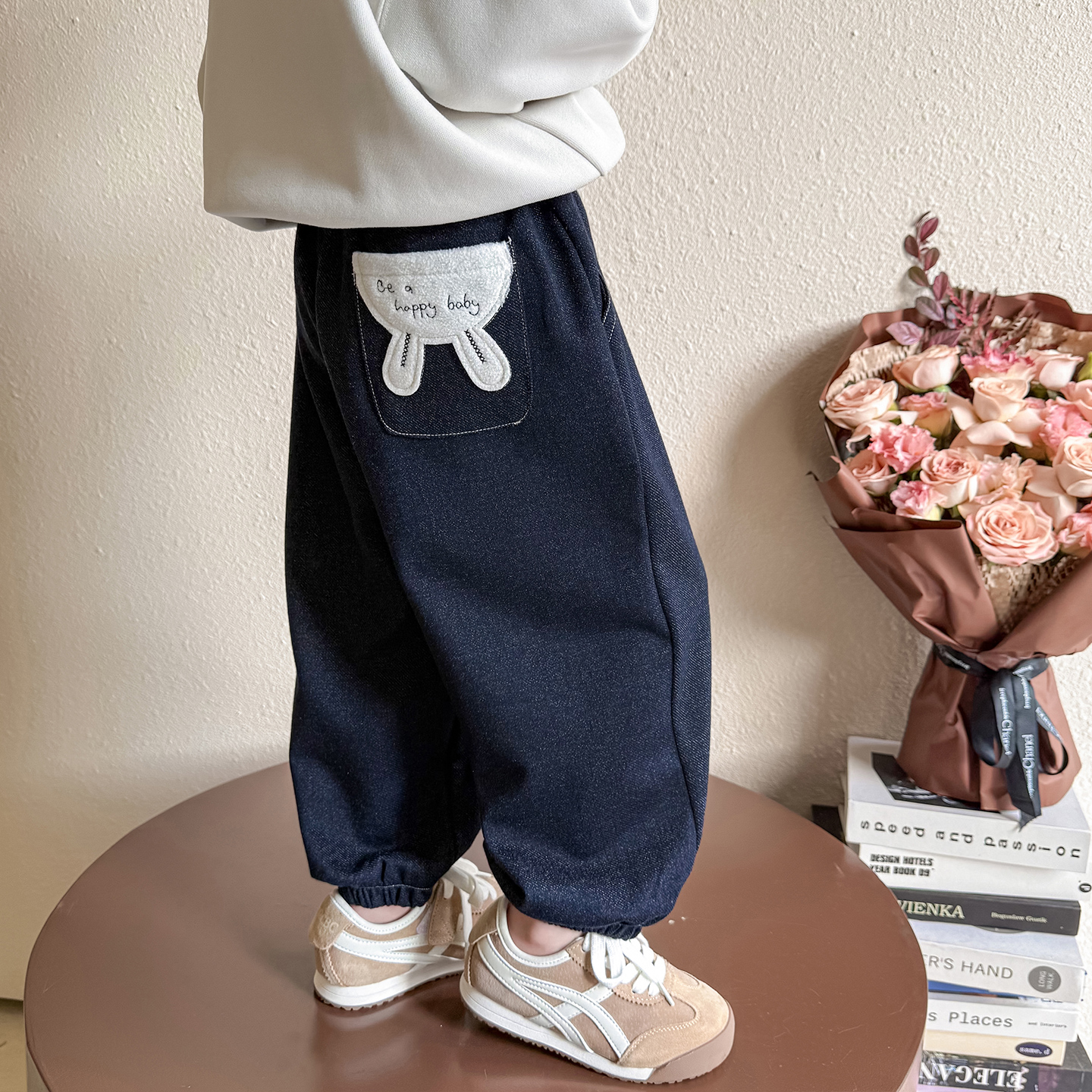 女童牛仔裤春秋冬季2025新款灯笼裤宝宝洋气儿童秋装休闲加绒裤子