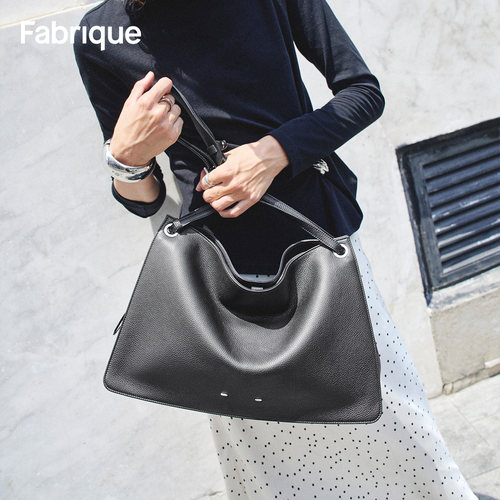 Fabrique 经典黑荔枝纹牛皮大方包通勤大容量单肩包托特包公文包