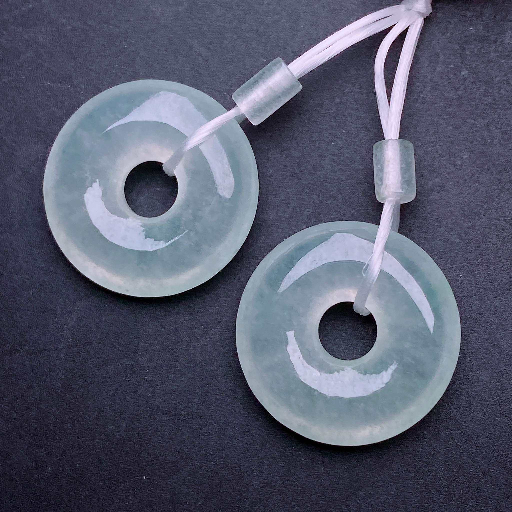 缅甸天然翡翠a货冰种甜甜圈耳坠一对rxf,尺寸:15.6-3.7mm