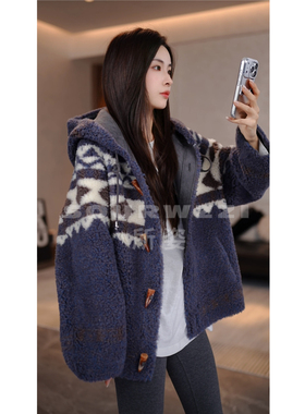 SOURWZZI/所姿新款【费尔岛】连帽冬季时尚女士羊毛外套SZ-25539