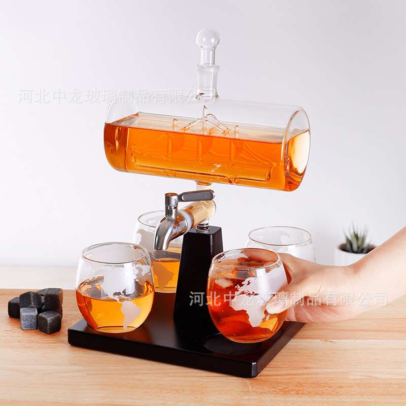 高硼硅玻璃酒具套装 带杯子带椭圆木托整套醒酒器红酒威士忌