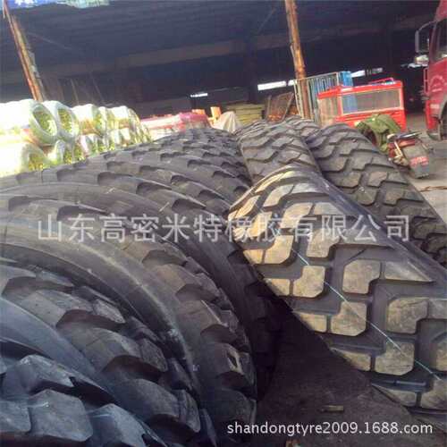 轮胎  卸载卡车设备工程用1400R24工程车轮胎