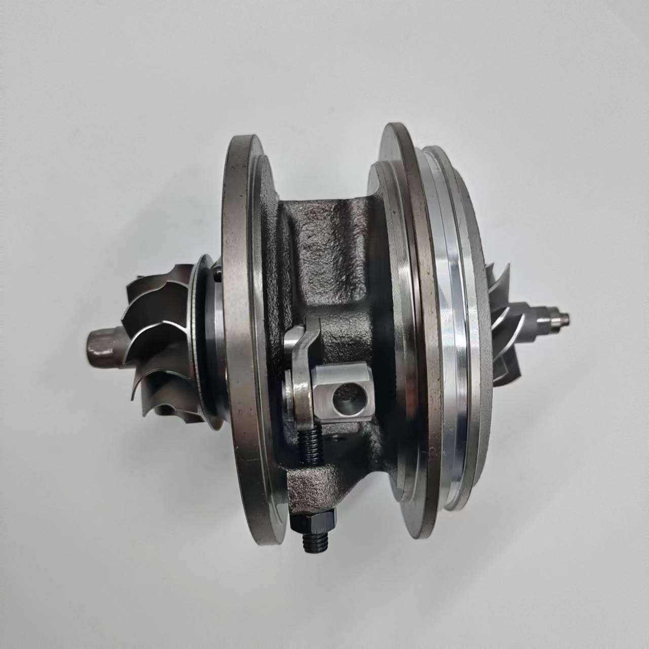 哈弗H52.0T涡轮增压器机芯530398801681118100-ED01AGW4D20电控