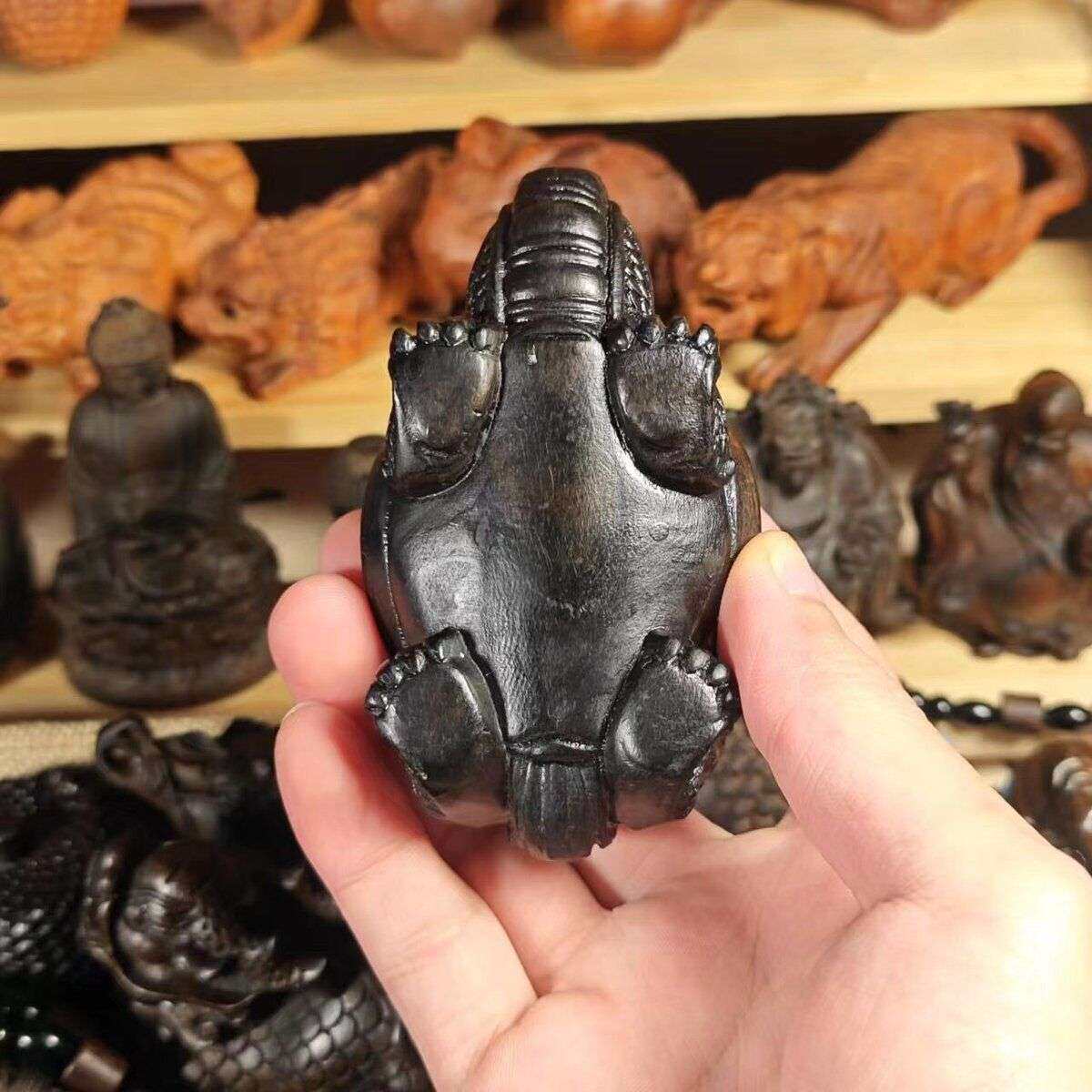 沉香木精雕玄武龙龟文玩把件乌龟玄武摆件装饰车摆件桌面摆件