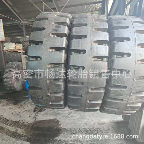 装载机运梁车轮胎 17.5R25  半实心轮胎L5花纹