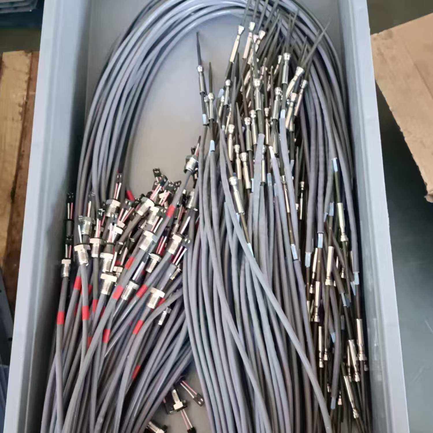 K型热电偶高温接线盒式PT100温度变送器铠装热电偶螺纹连接