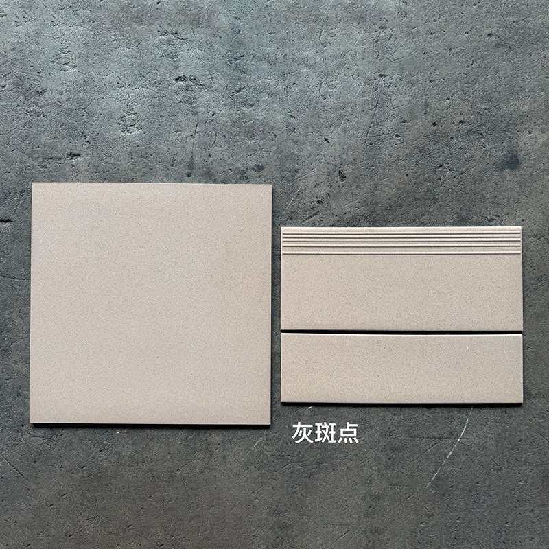 300X600工程仿古砖踏步梯级通体哑光耐磨砖防滑线室内外配套瓷砖