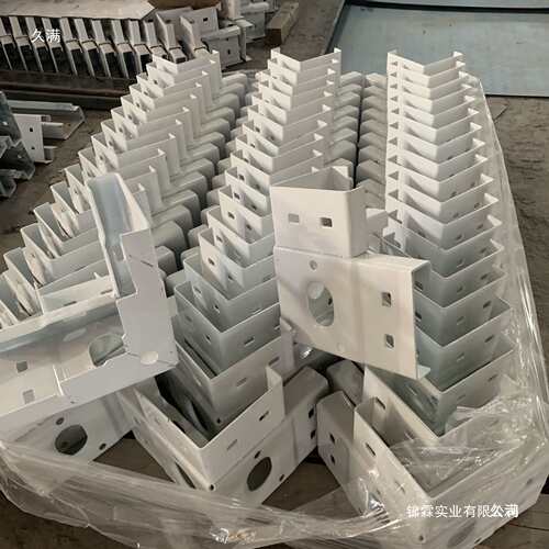 房拼箱屋吊头彩钢板集装箱活动板房框架配件快钢结构房角头其他无