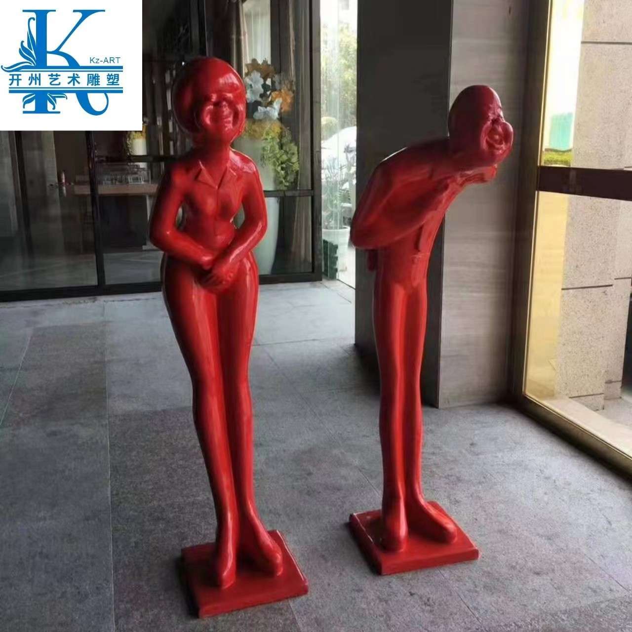 玻璃钢鞠躬迎宾人物雕塑酒店餐厅KTV开业礼门口招财树脂落地摆件