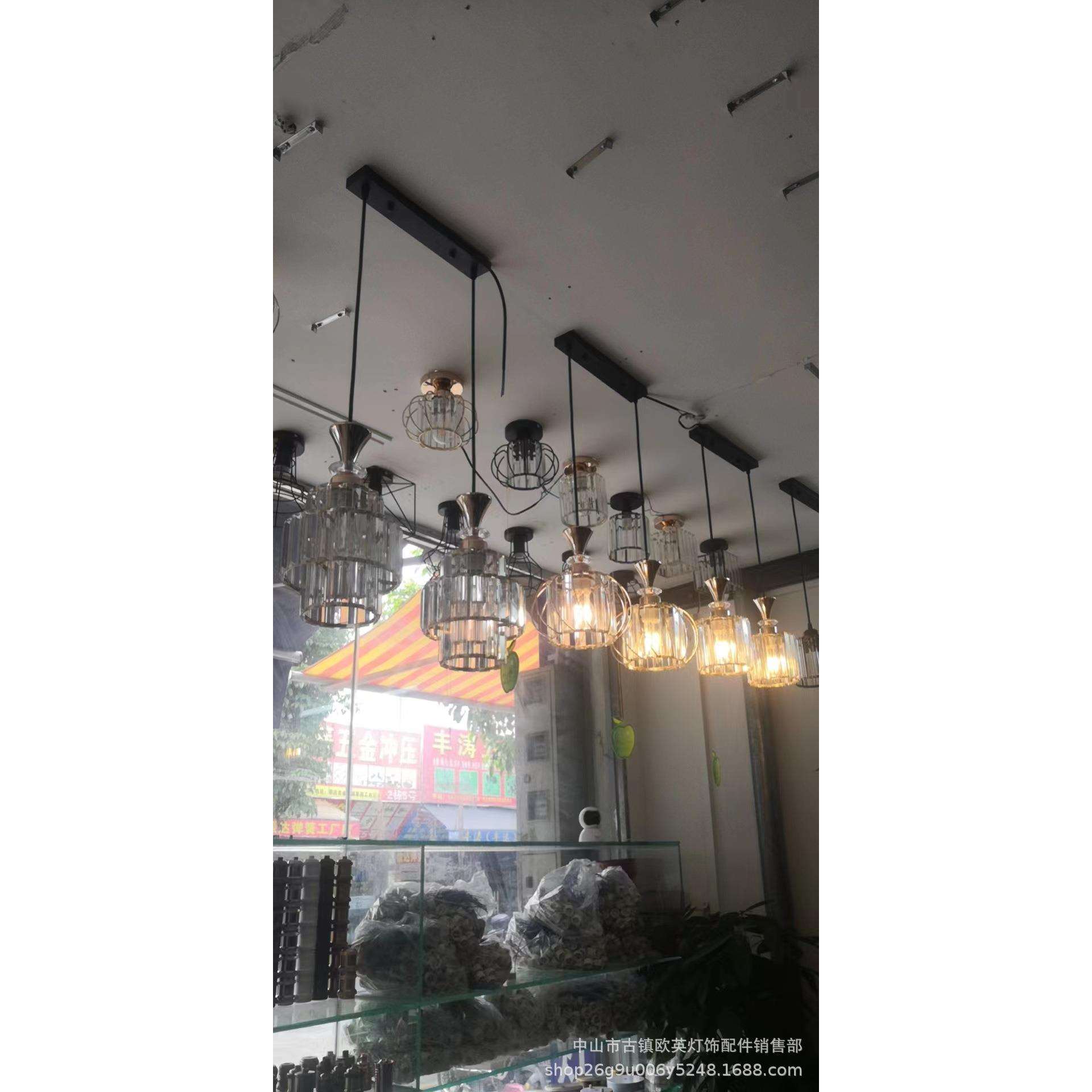 餐厅吊灯三头北欧吧台过道餐桌灯具创意卧室现代简约水晶轻奢灯饰