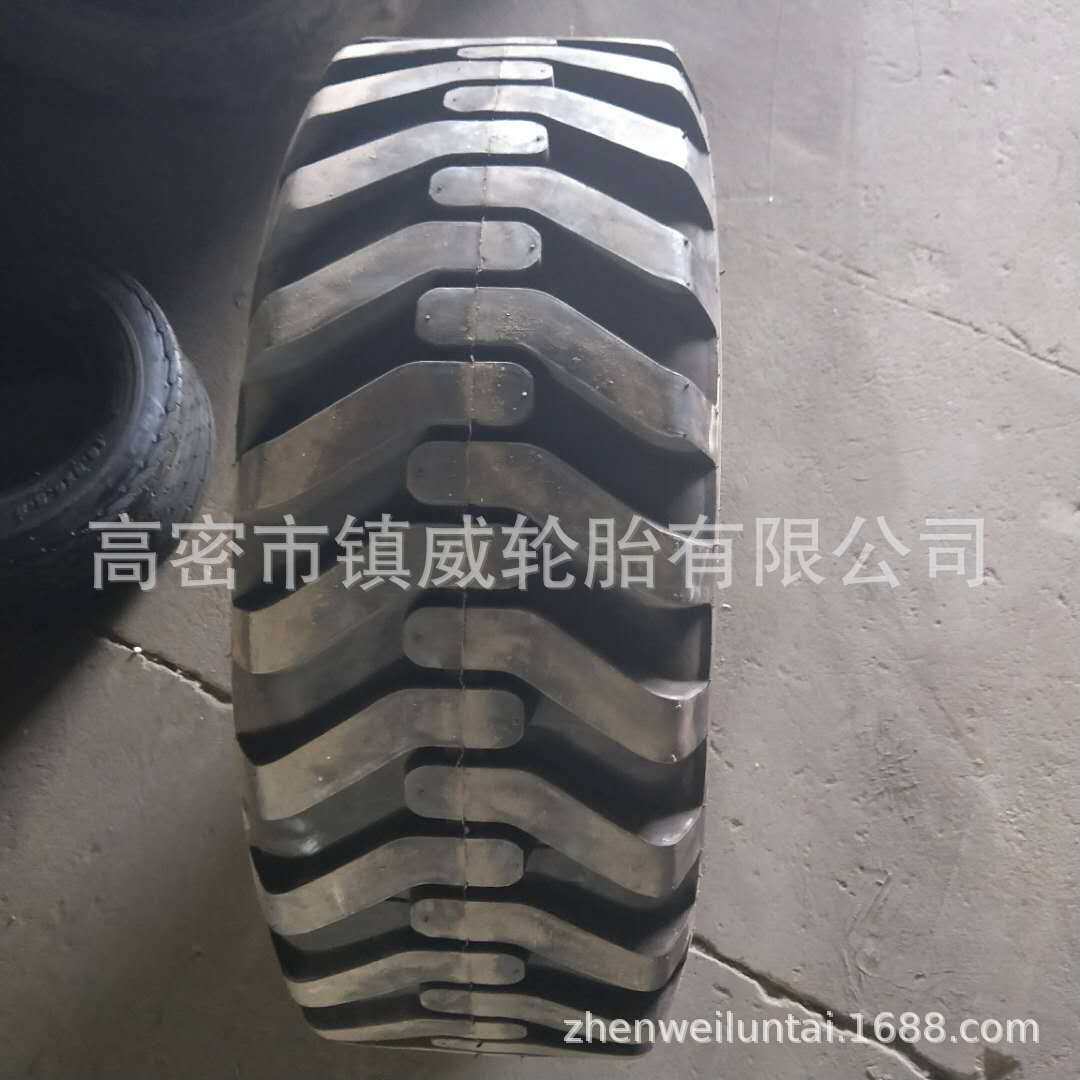 人字花纹捆草机轮胎 10.0/75-15.3 11.5/80-15.3 R4花纹农用轮胎